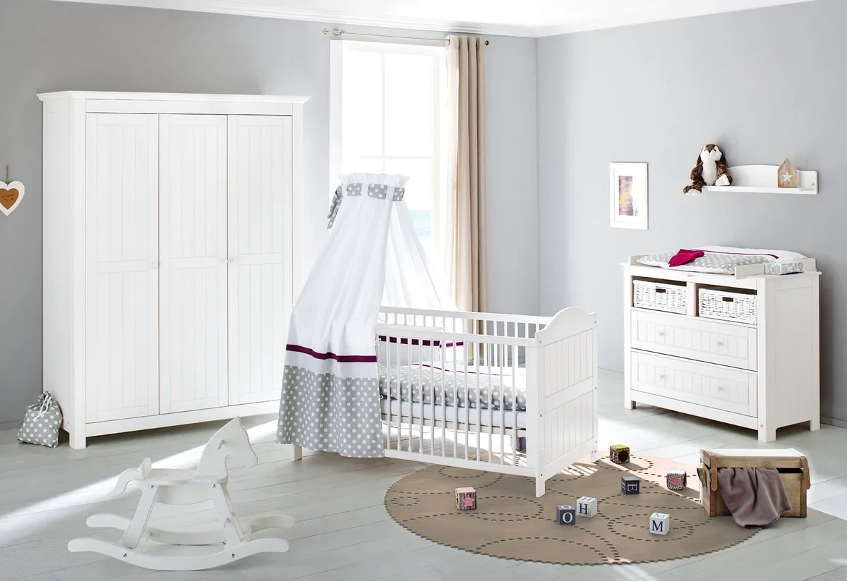 Pinolino Nursery 'Nina' wide large with 3 doors3-part: cot bed, wide changing unit, large three-door wardrobe - image 1